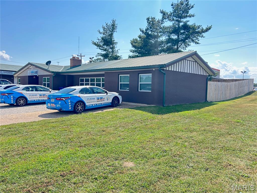 Photo 21 - Commercial Sale for sale – 905,907 W Scenic Rivers Boulevard  Salem, MO