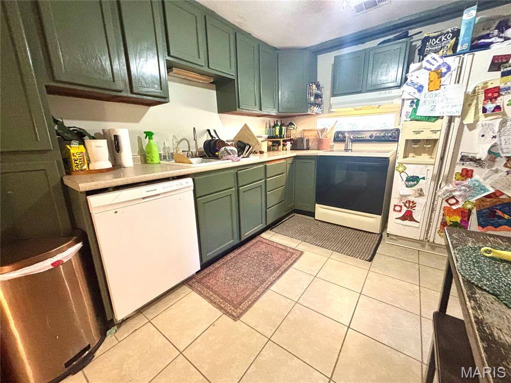 Photo 7 - Residential for sale – 702  East Jack Street   Salem, MO