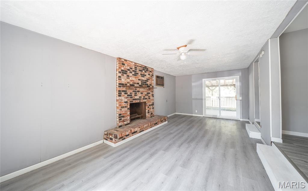 Photo 9 - Residential for sale – 905 E James Boulevard  St James, MO