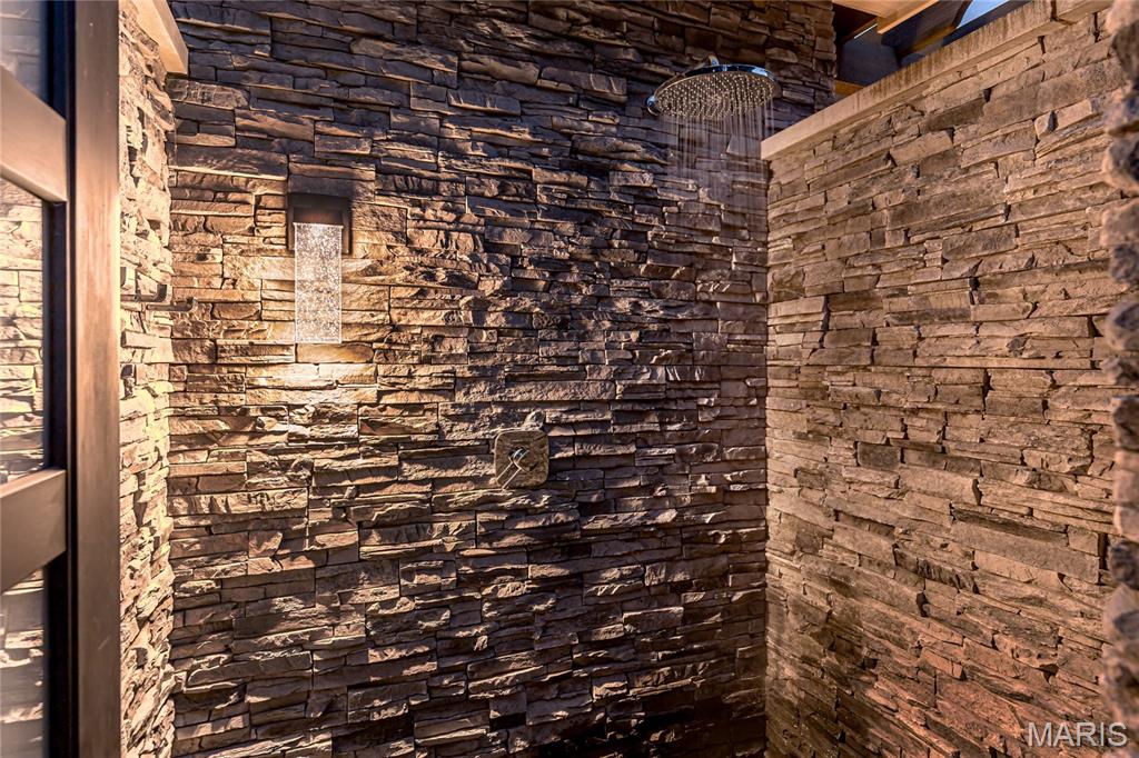 Photo 83 - Residential for sale – 29  Muirfield Lane  Town and Country, MO