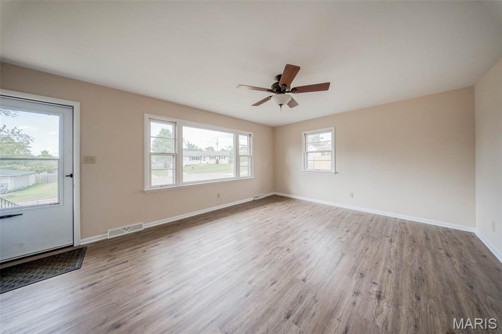 Photo 3 - Residential for sale – 8  Frost Drive  Rolla, MO