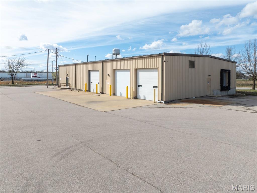 Photo 4 - Commercial Sale for sale – 3702  Hy Point Boulevard  Rolla, MO