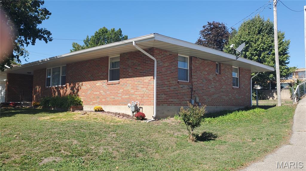 Photo 2 - Residential for sale – 102 W Center   Salem, MO