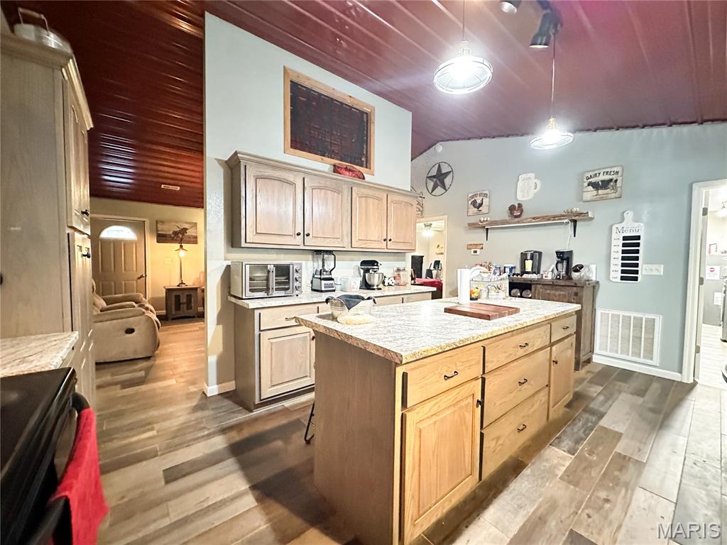 Photo 5 - Residential for sale – 3010  County Road 2330   Salem, MO
