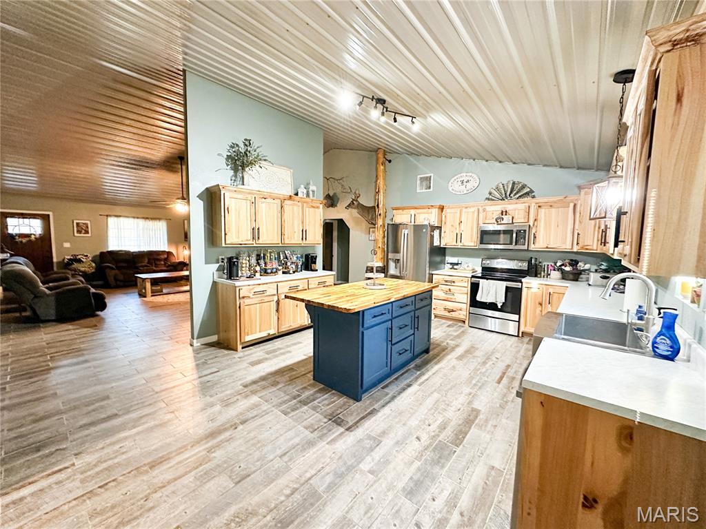 Photo 8 - Residential for sale – 3014  County Road 2330   Salem, MO