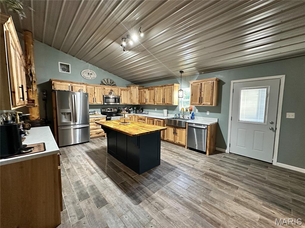 Photo 7 - Residential for sale – 3014  County Road 2330   Salem, MO