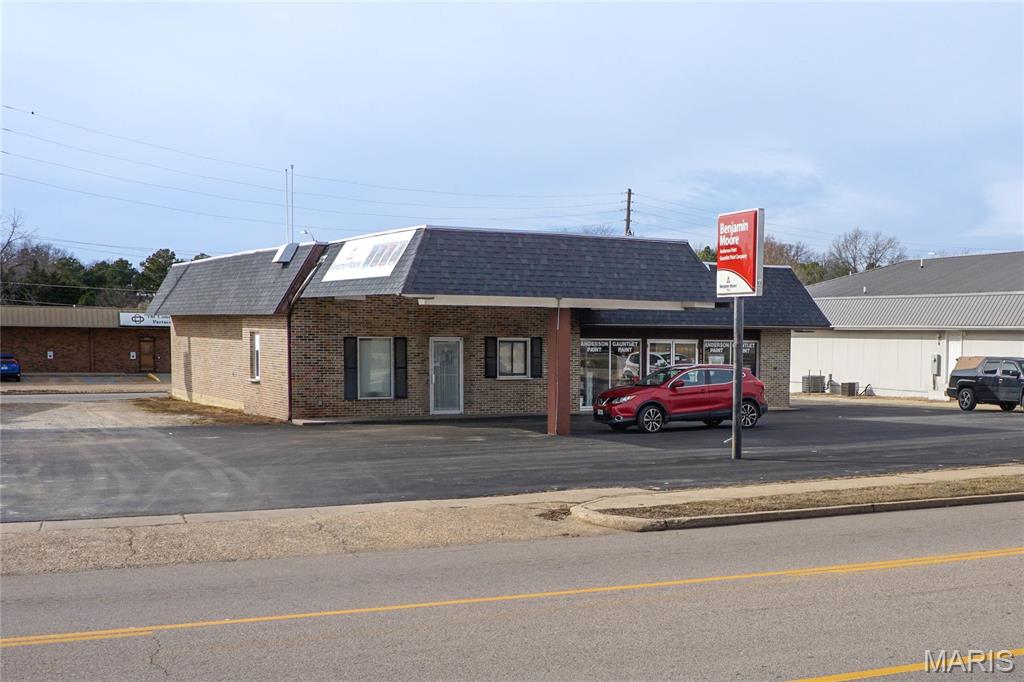 Photo 3 - Commercial Sale for sale – 1107  Forum Drive  Rolla, MO