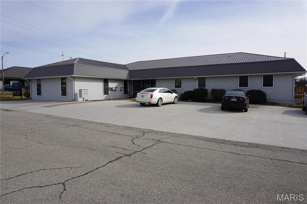 Photo 3 - Commercial Sale for sale – 1201  Forum   Rolla, MO