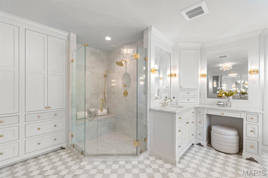 Photo 22 - Residential for sale – 61  Lake Forest Drive  St Louis, MO