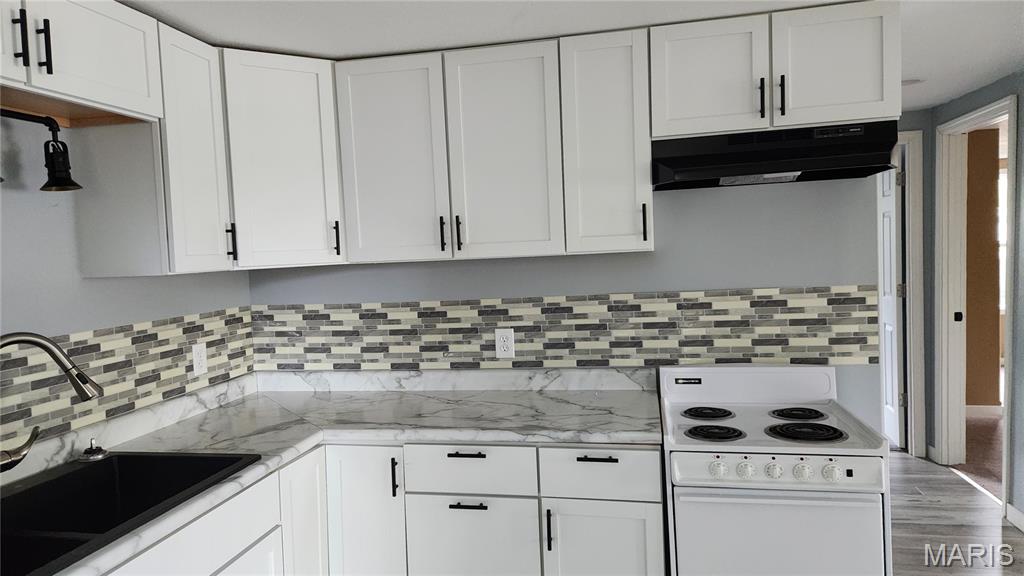 Photo 4 - Residential for sale – 701 W Glendale W  Salem, MO