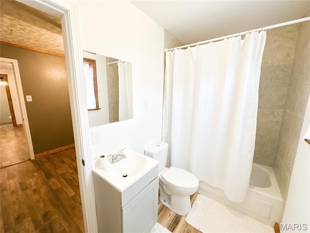 Photo 9 - Residential for sale – 7 N Warfel   Salem, MO