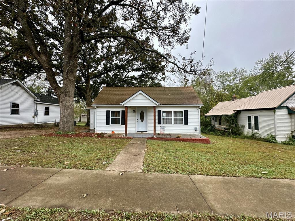 Photo 18 - Residential for sale – 7 N Warfel   Salem, MO
