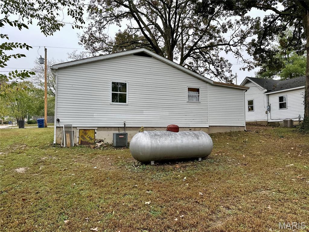Photo 16 - Residential for sale – 7 N Warfel   Salem, MO