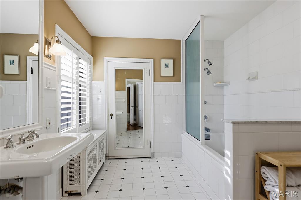 Photo 23 - Residential for sale – 8  Carrswold Drive  Clayton, MO