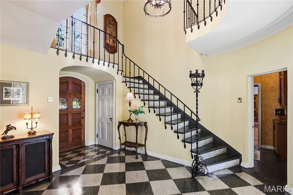 Photo 6 - Residential for sale – 8  Carrswold Drive  Clayton, MO