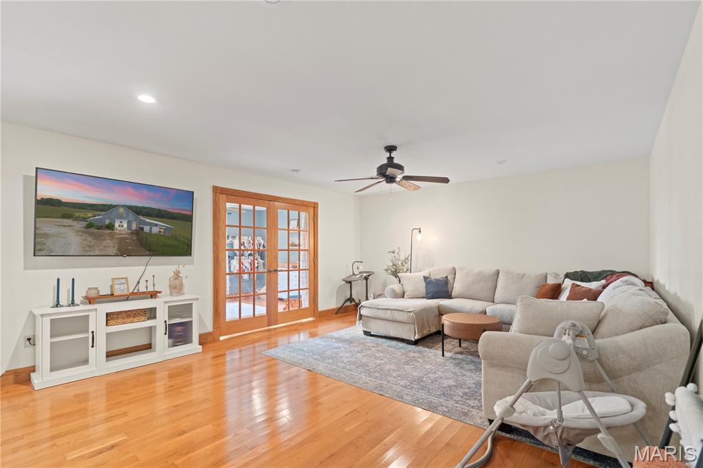 Photo 23 - Farm for sale – 22380  State Route P   St James, MO