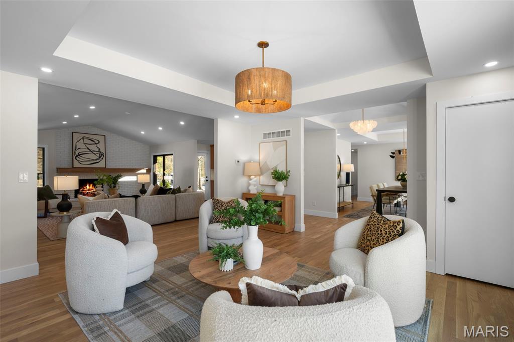 Photo 11 - Residential for sale – 1534  Woodgate Drive  Frontenac, MO