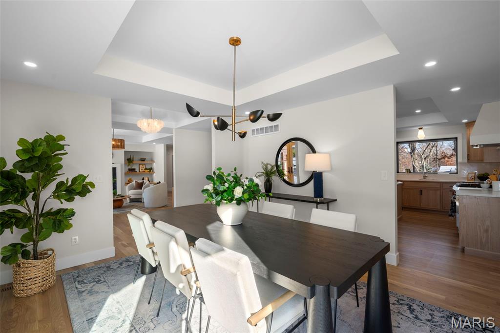 Photo 7 - Residential for sale – 1534  Woodgate Drive  Frontenac, MO