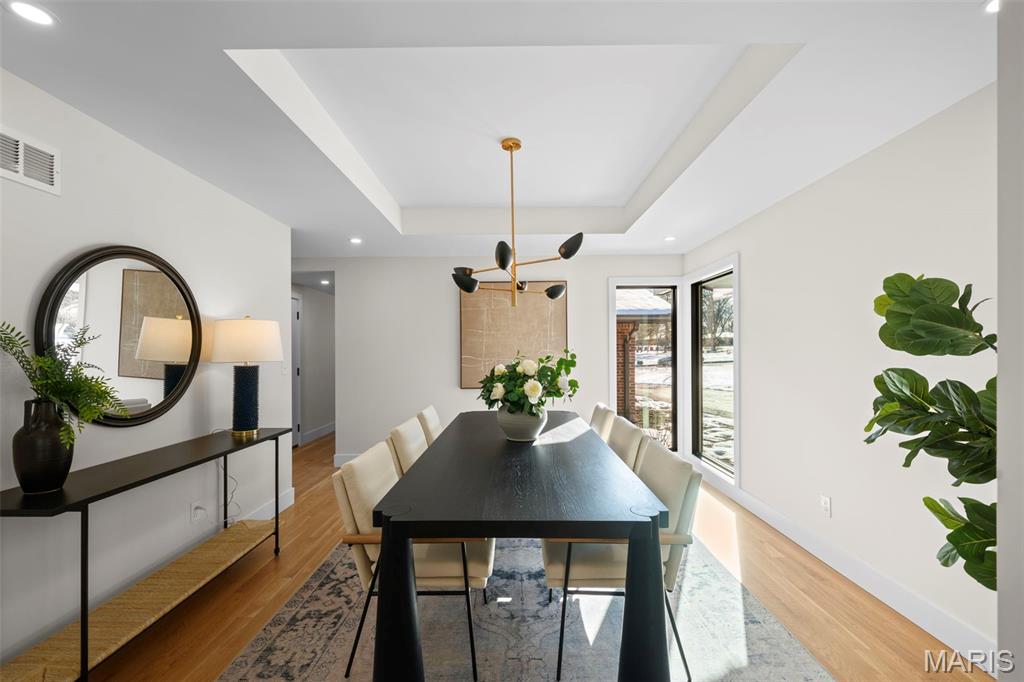 Photo 6 - Residential for sale – 1534  Woodgate Drive  Frontenac, MO