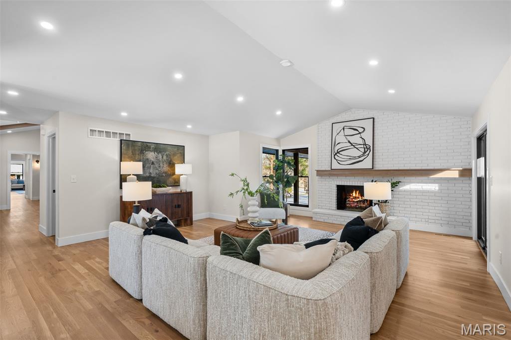 Photo 14 - Residential for sale – 1534  Woodgate Drive  Frontenac, MO