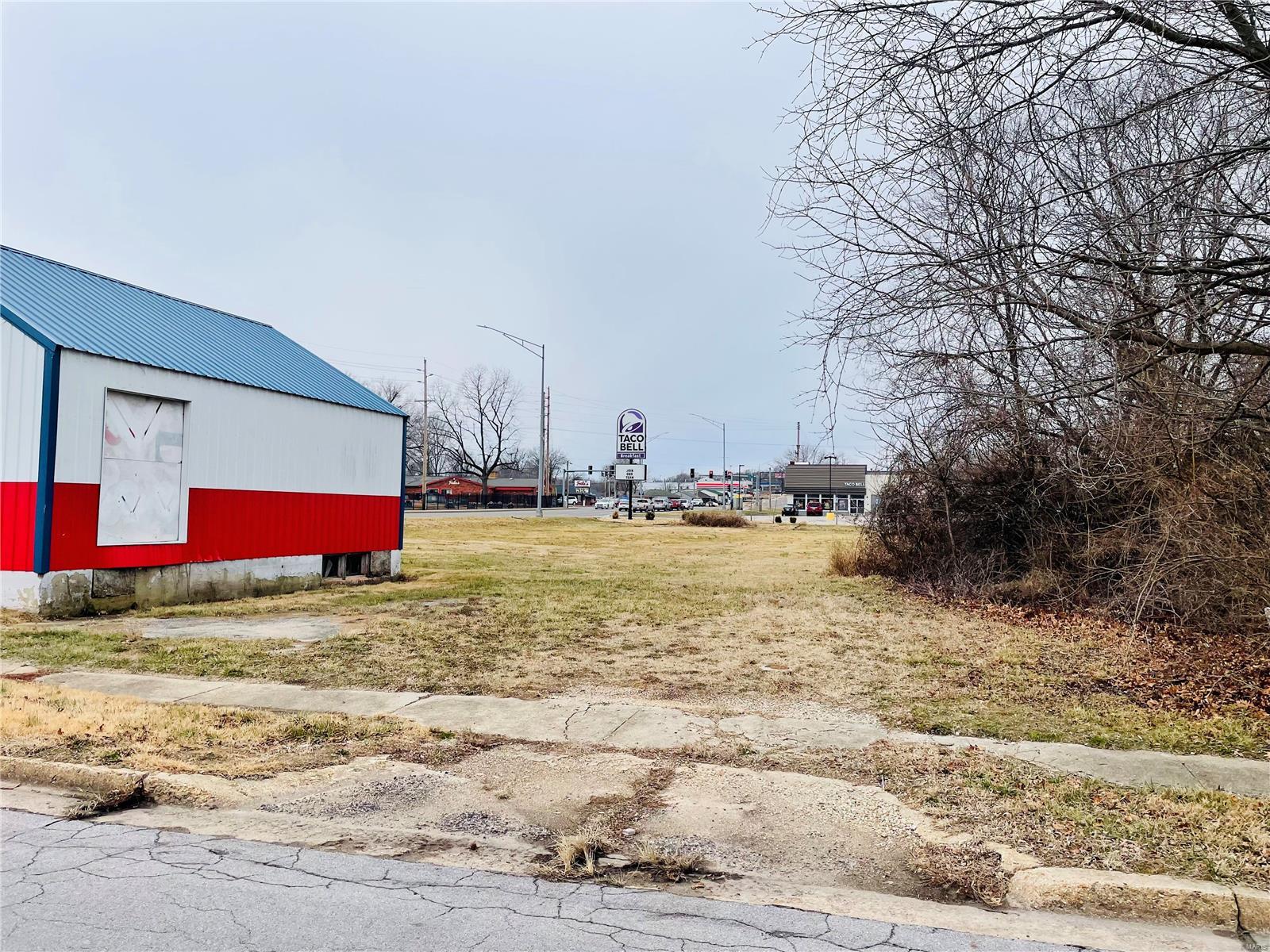 Photo 2 - Commercial Sale for sale – 100  Highway 72   Rolla, MO