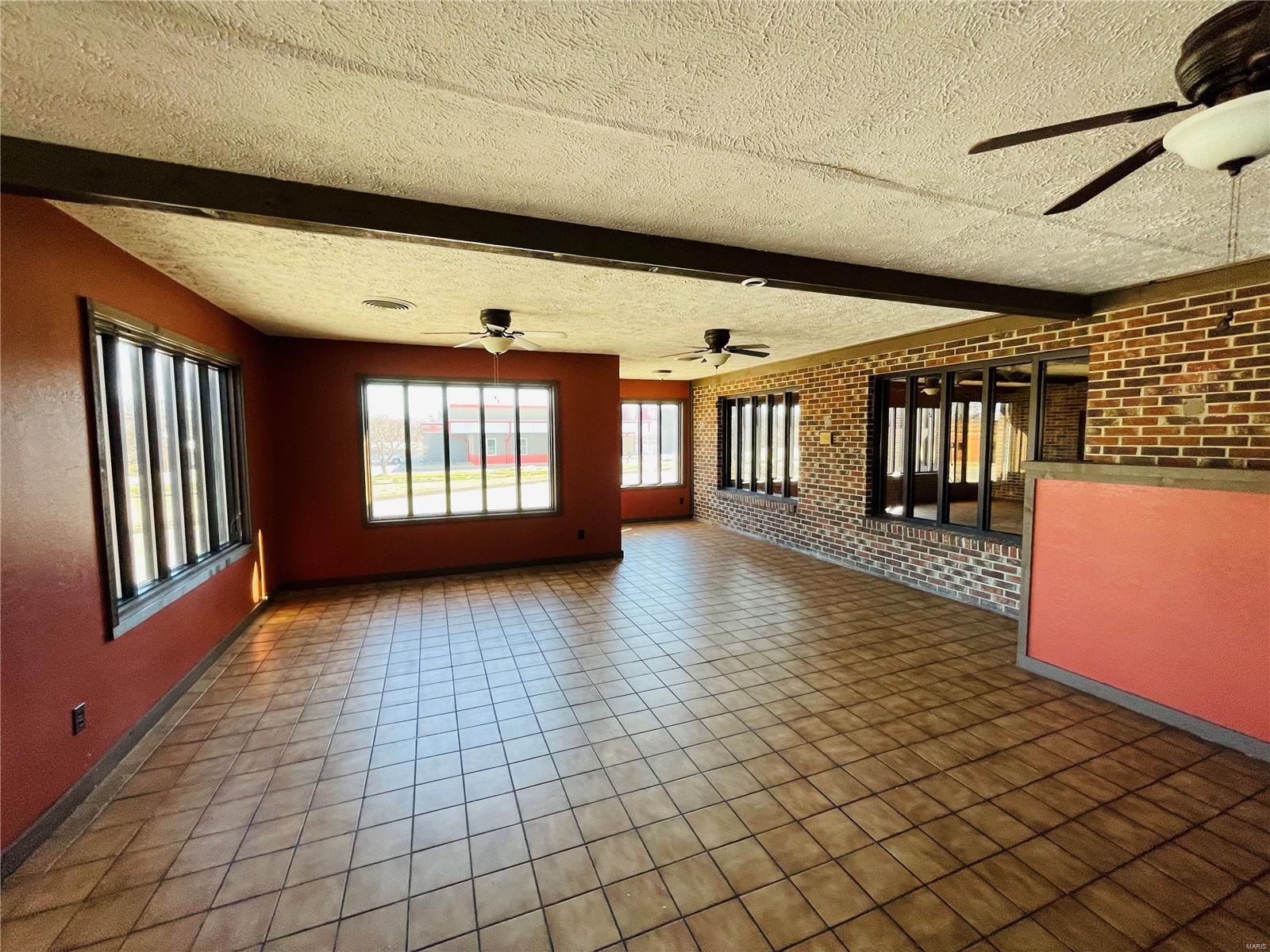 Photo 7 - Commercial Sale for sale – 1 S Main Street  Salem, MO