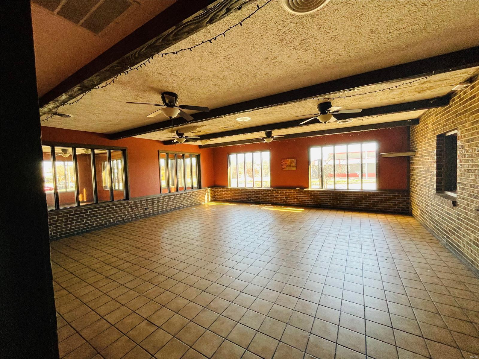 Photo 4 - Commercial Sale for sale – 1 S Main Street  Salem, MO