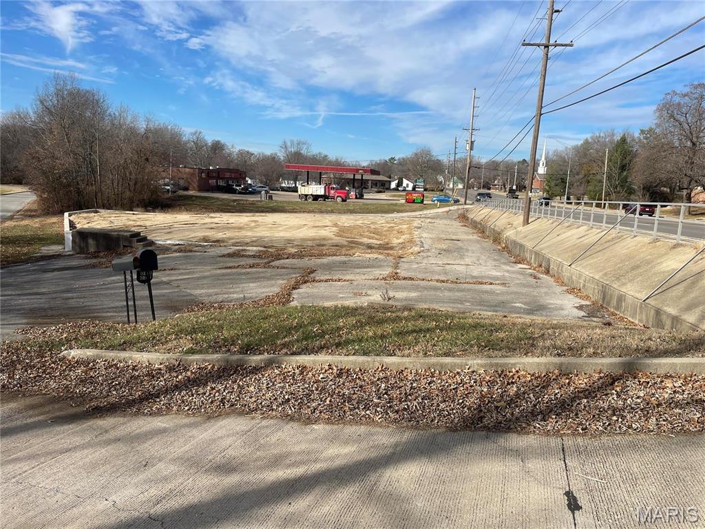 Photo 4 - Commercial Sale for sale – 810 E Highway 72   Rolla, MO
