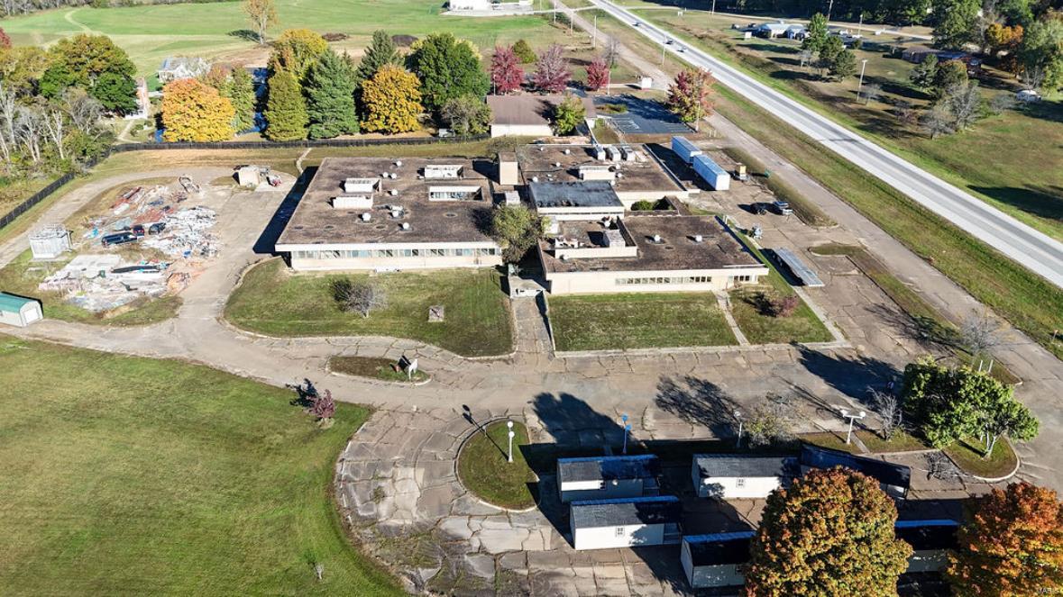 Photo 10 - Commercial Sale for sale – 500 N Saint Mary Street  Pilot Knob, MO