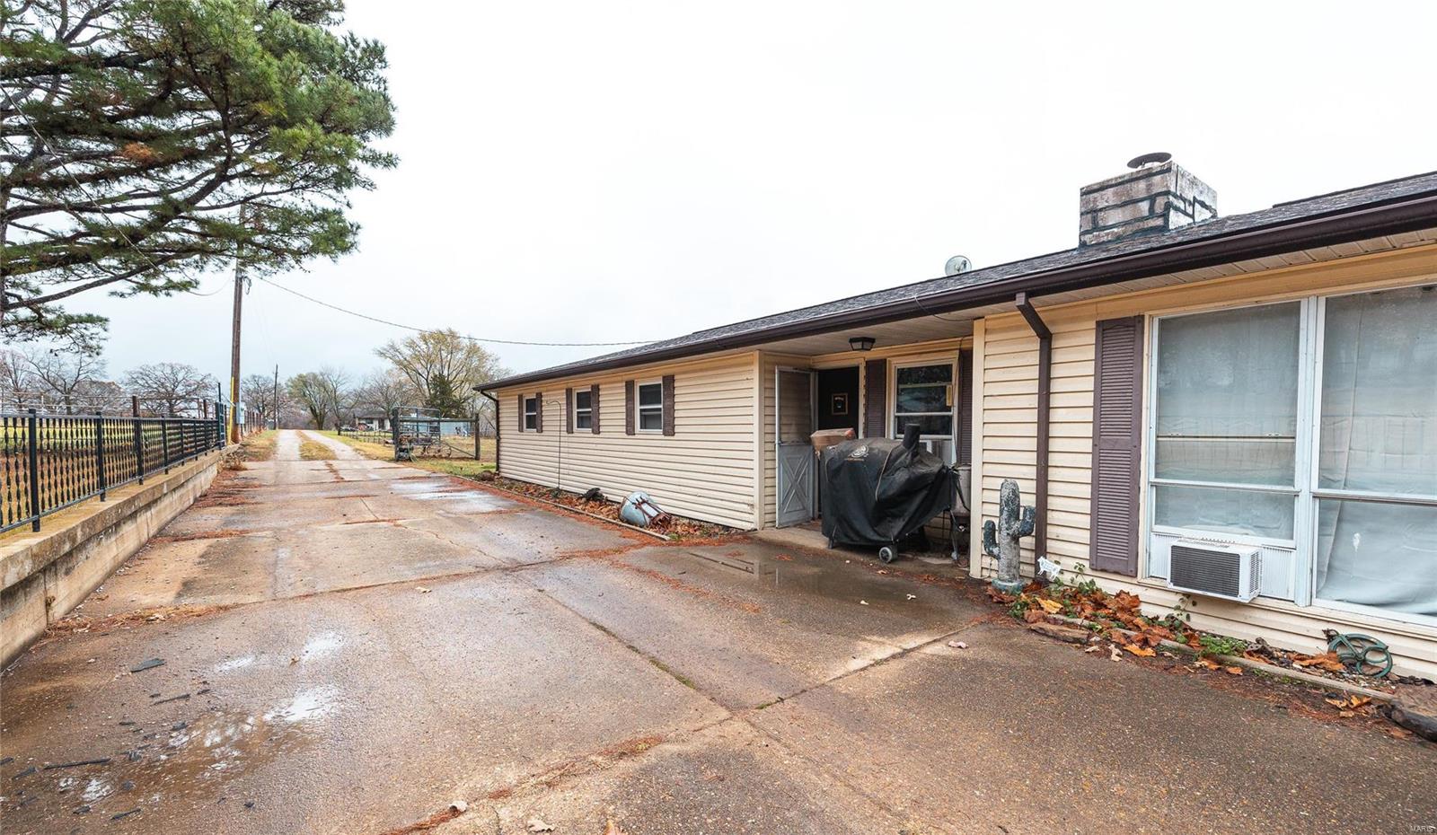 Photo 33 - Farm for sale – 15893  County Road 2450   St James, MO