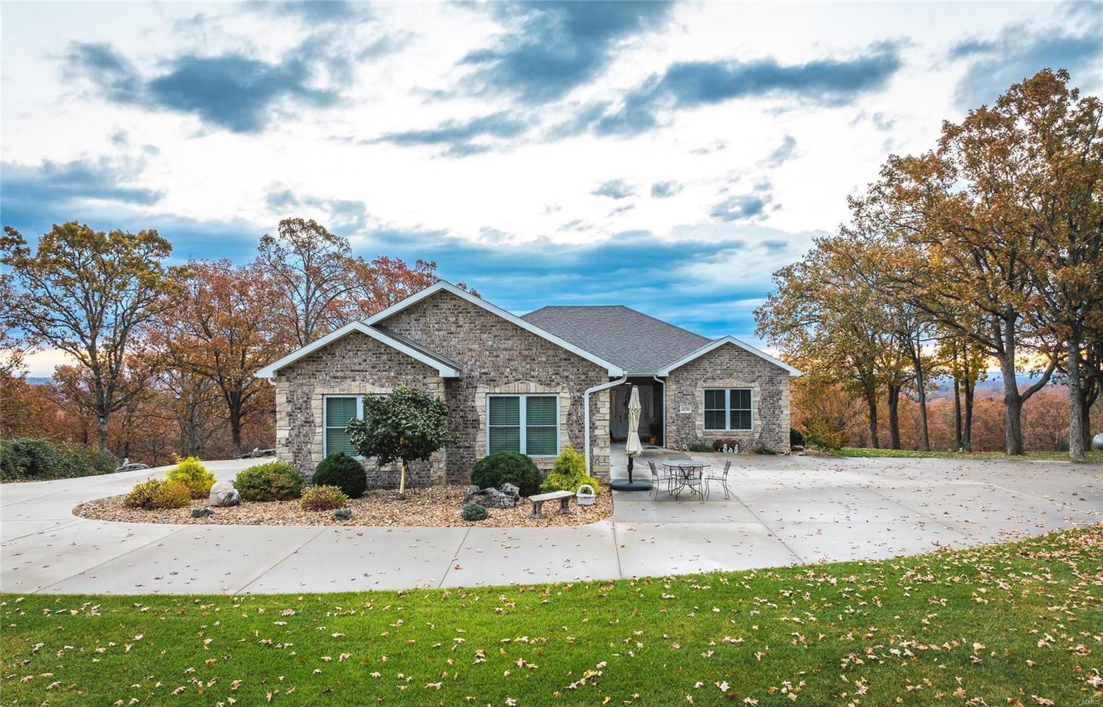 Farm for sale – 33702  Hwy 63 North   Vienna, MO