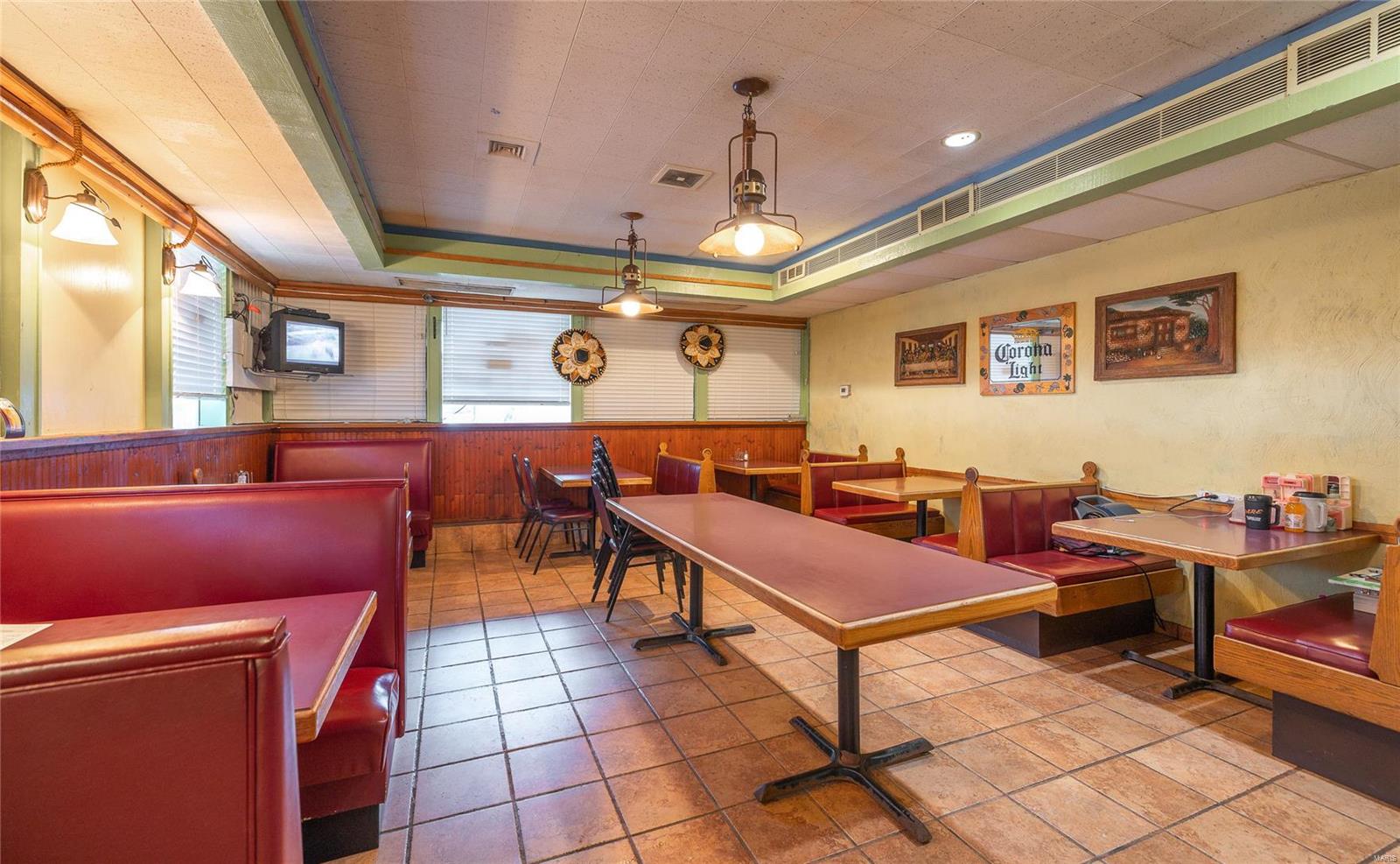 Photo 14 - Commercial Sale for sale – 121  Howard Johnson Drive  Rolla, MO
