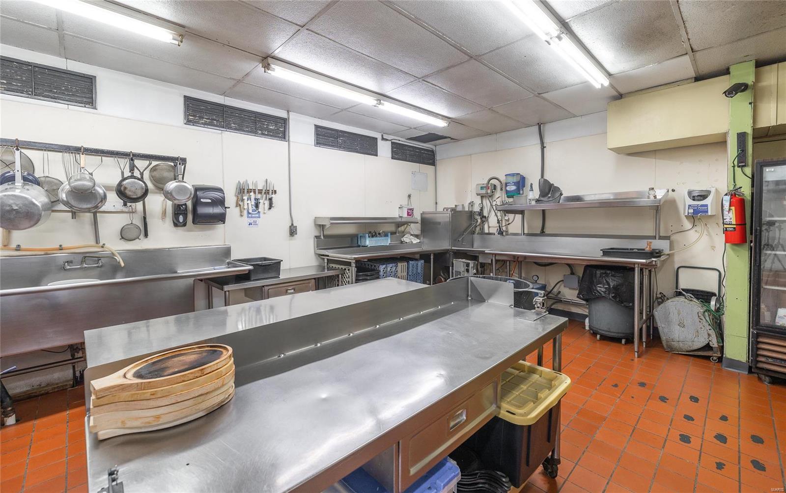 Photo 23 - Commercial Sale for sale – 121  Howard Johnson Drive  Rolla, MO