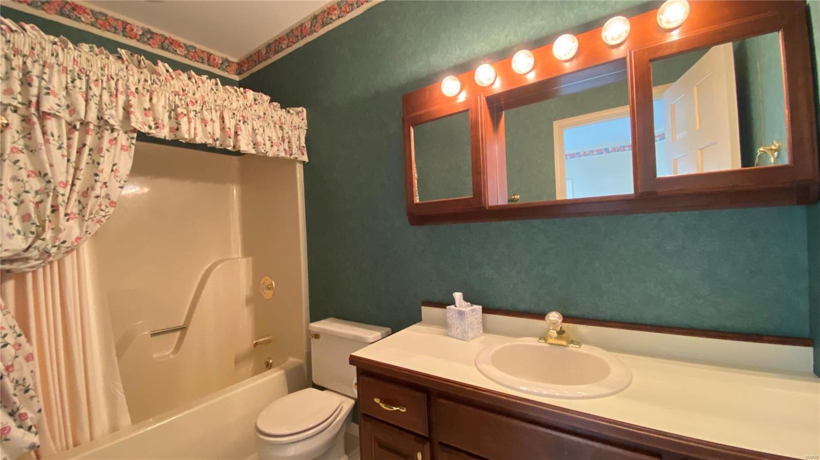 Photo 36 - Residential for sale – 821  Oak Knoll Road   Rolla, MO