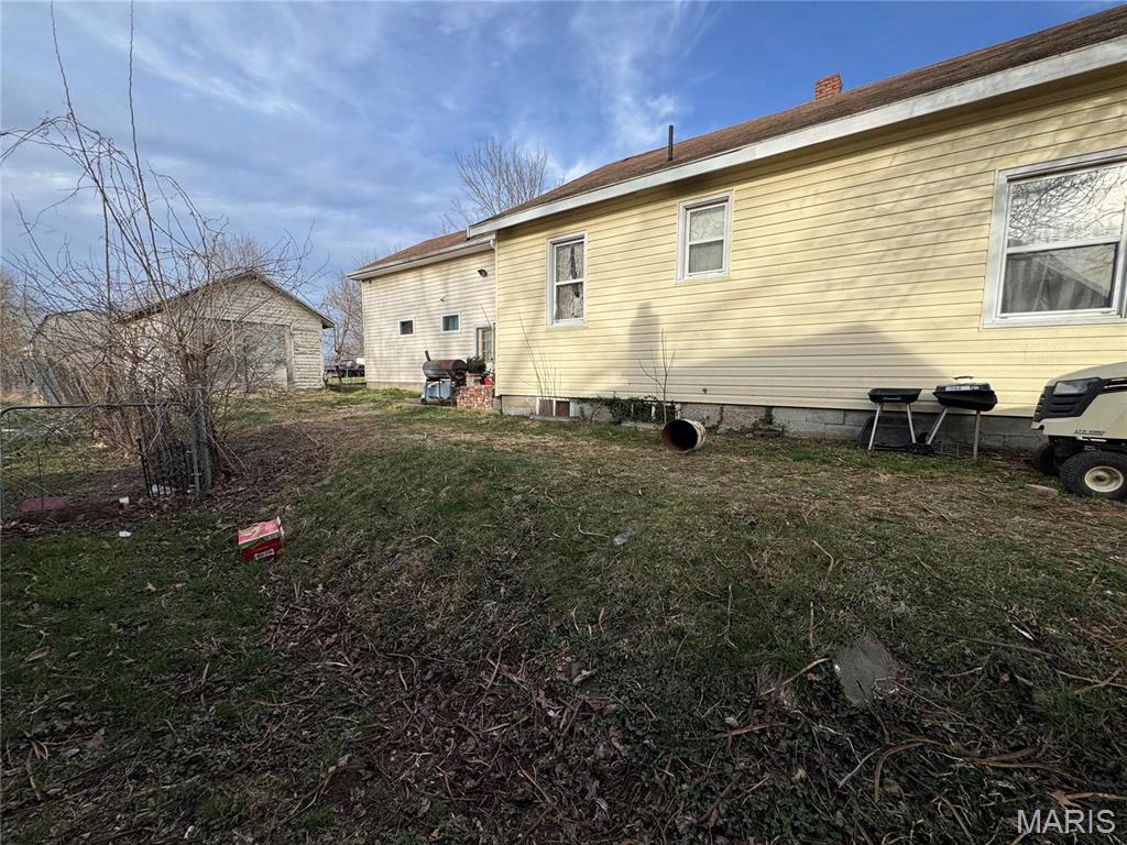 Photo 13 - Residential for sale – 806 E 1st Street  Salem, MO