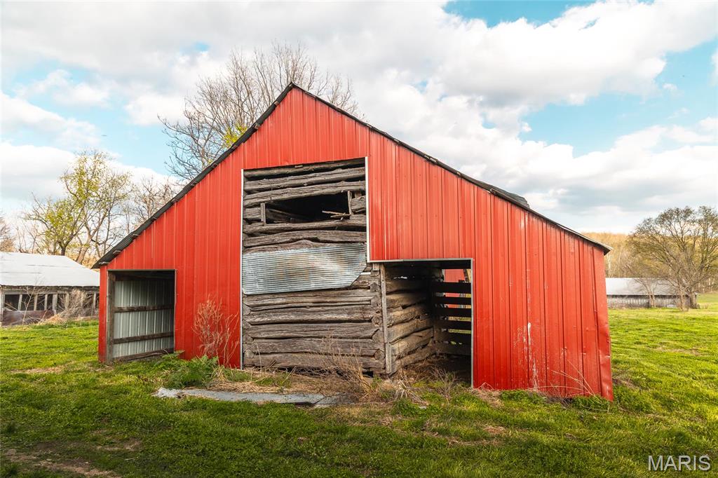 Photo 23 - Farm for sale – 32271  Maries Road 213   Vienna, MO