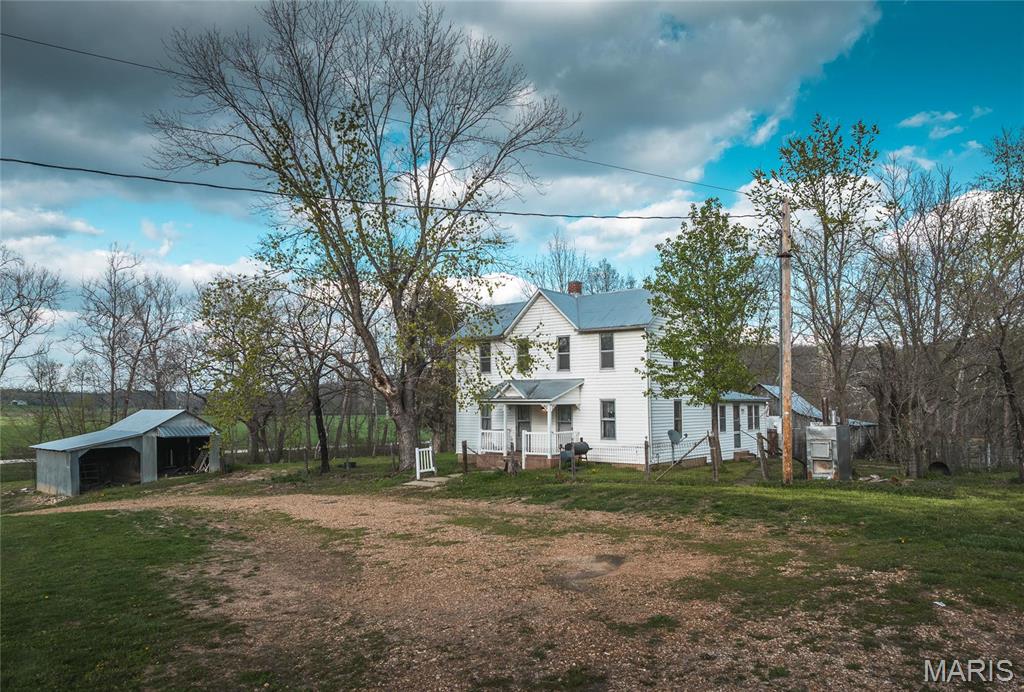 Photo 4 - Farm for sale – 32271  Maries Road 213   Vienna, MO
