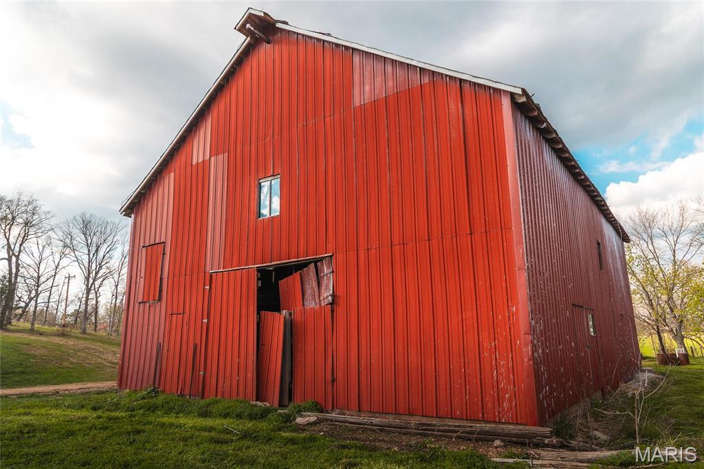 Photo 20 - Farm for sale – 32271  Maries Road 213   Vienna, MO