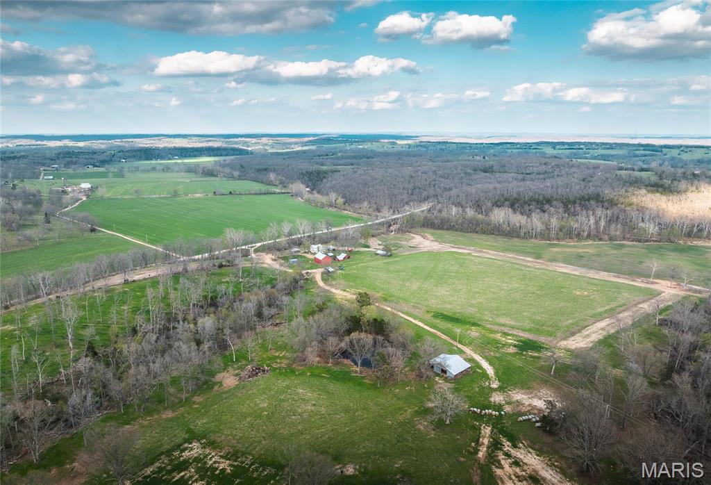Photo 11 - Farm for sale – 32271  Maries Road 213   Vienna, MO