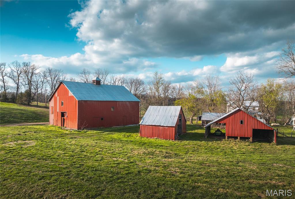 Photo 12 - Farm for sale – 32271  Maries Road 213   Vienna, MO