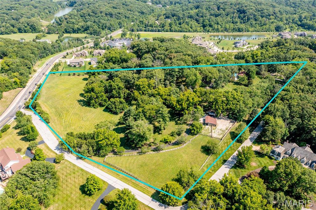 Photo 3 - Residential for sale – 1577  Kehrs Mill Road  Chesterfield, MO