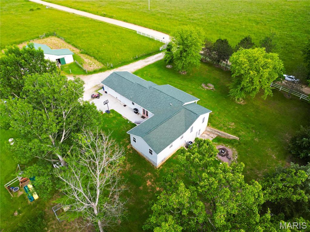 Photo 5 - Residential for sale – 23784  Maries Road 410 Road  Belle, MO