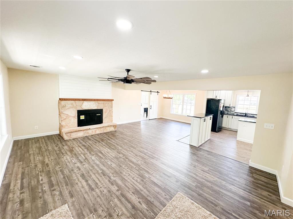 Photo 2 - Residential for sale – 906 E Pace Street  Salem, MO