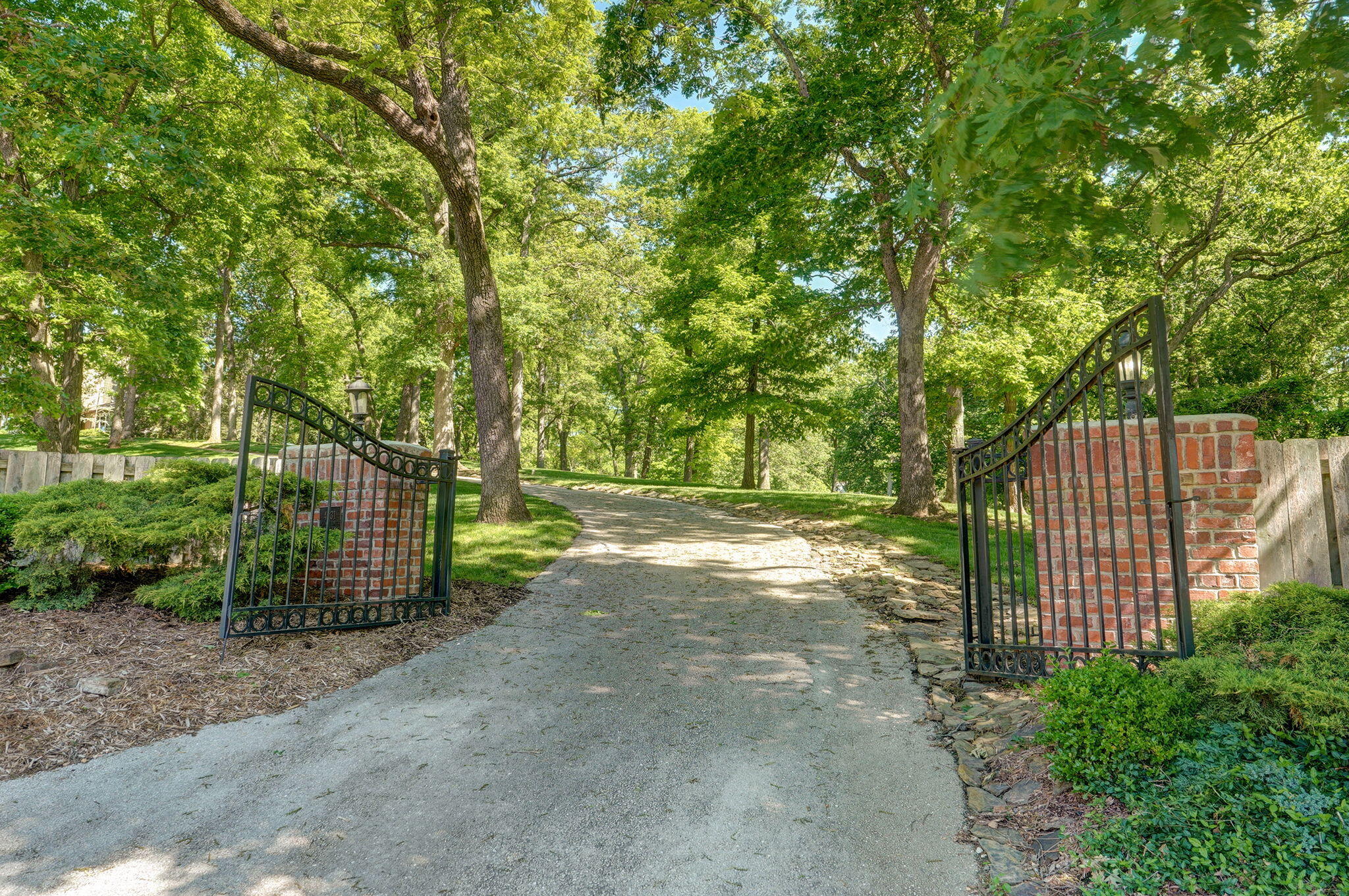 Photo 103 - Residential for sale – 4231 E Farm Rd 144   Springfield, MO