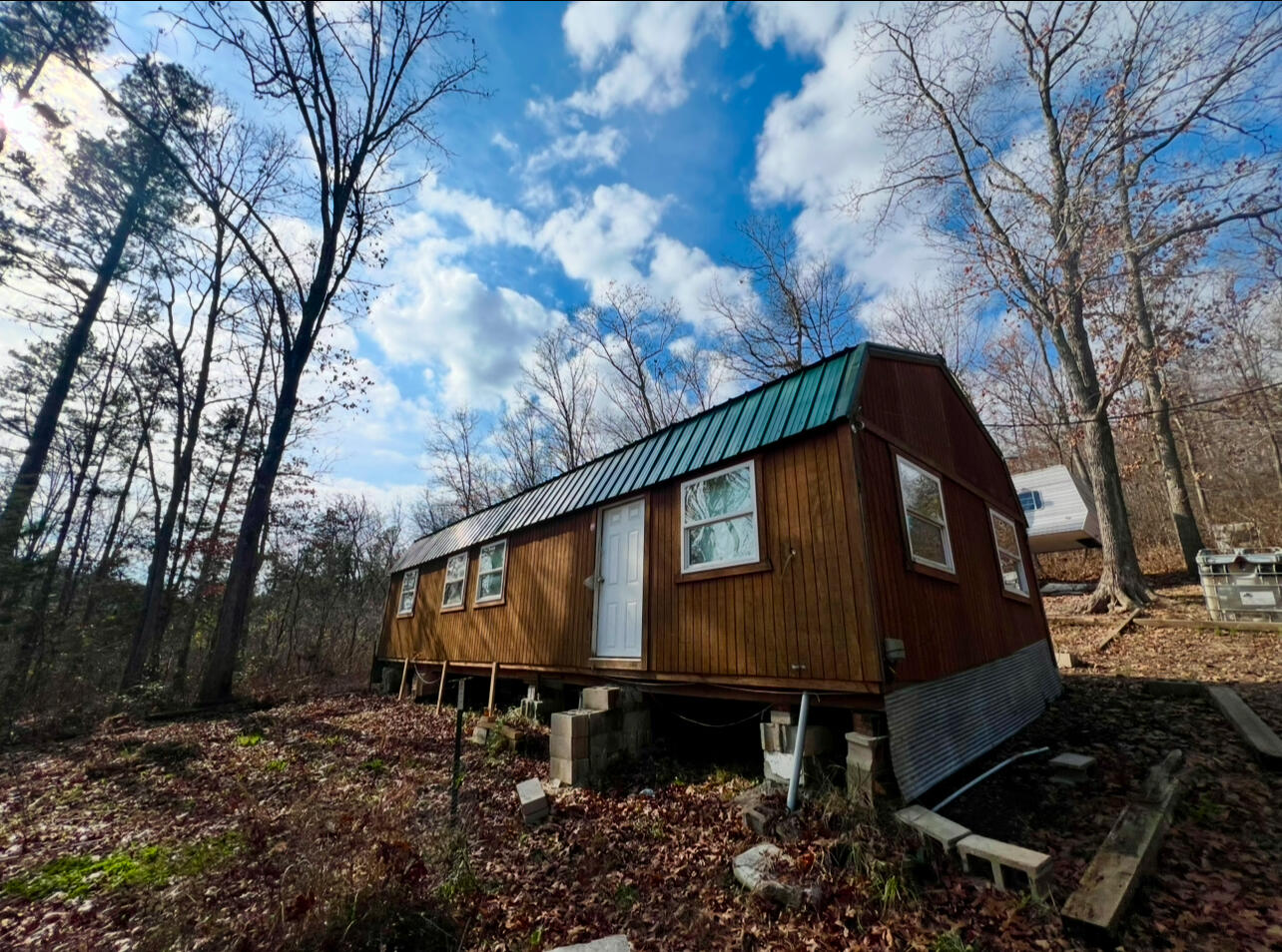 Residential for sale – 15883  County Road 302   Eminence, MO