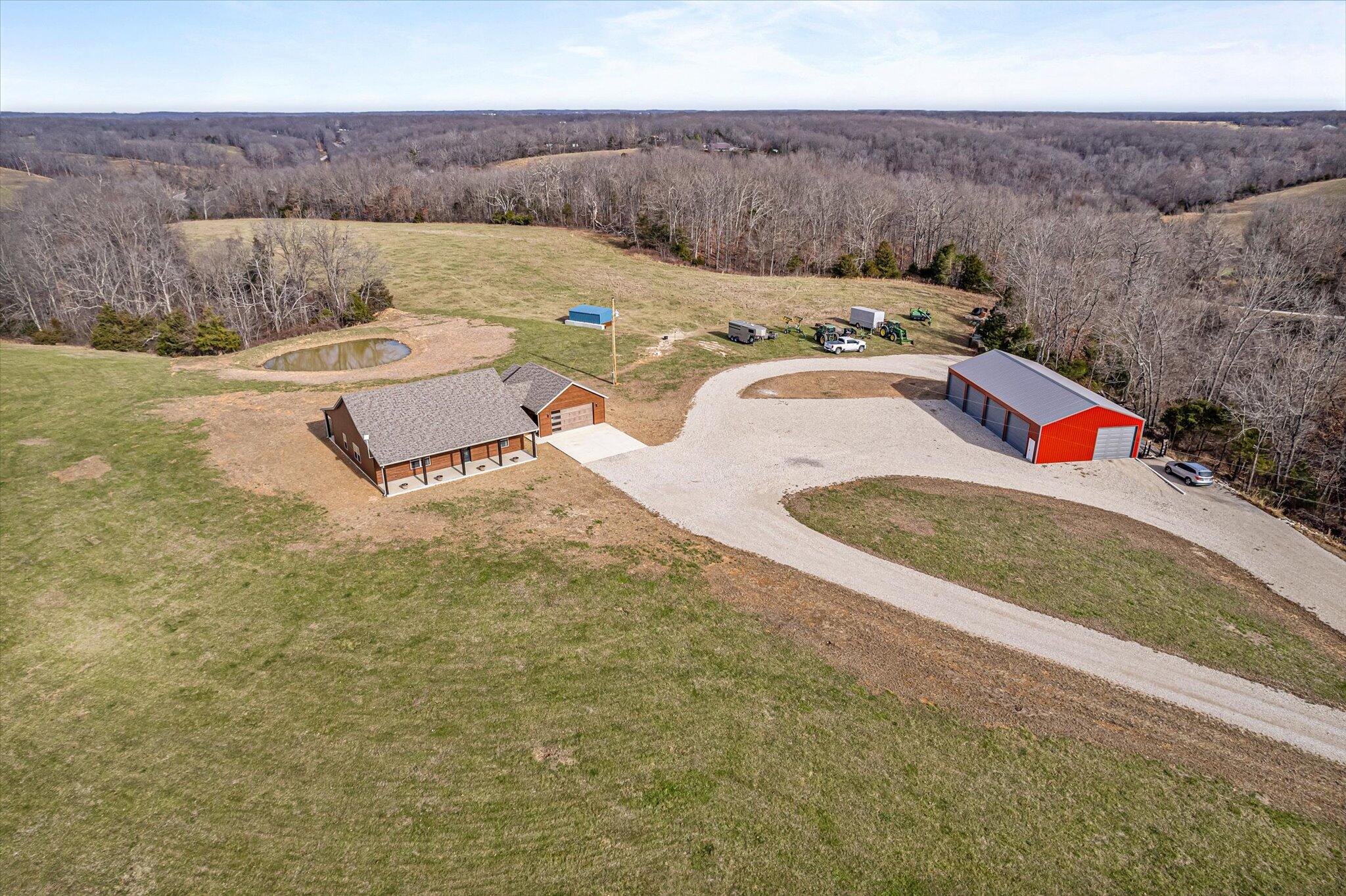 Farm for sale – 84 - A  Buttercup Lane  Seymour, MO