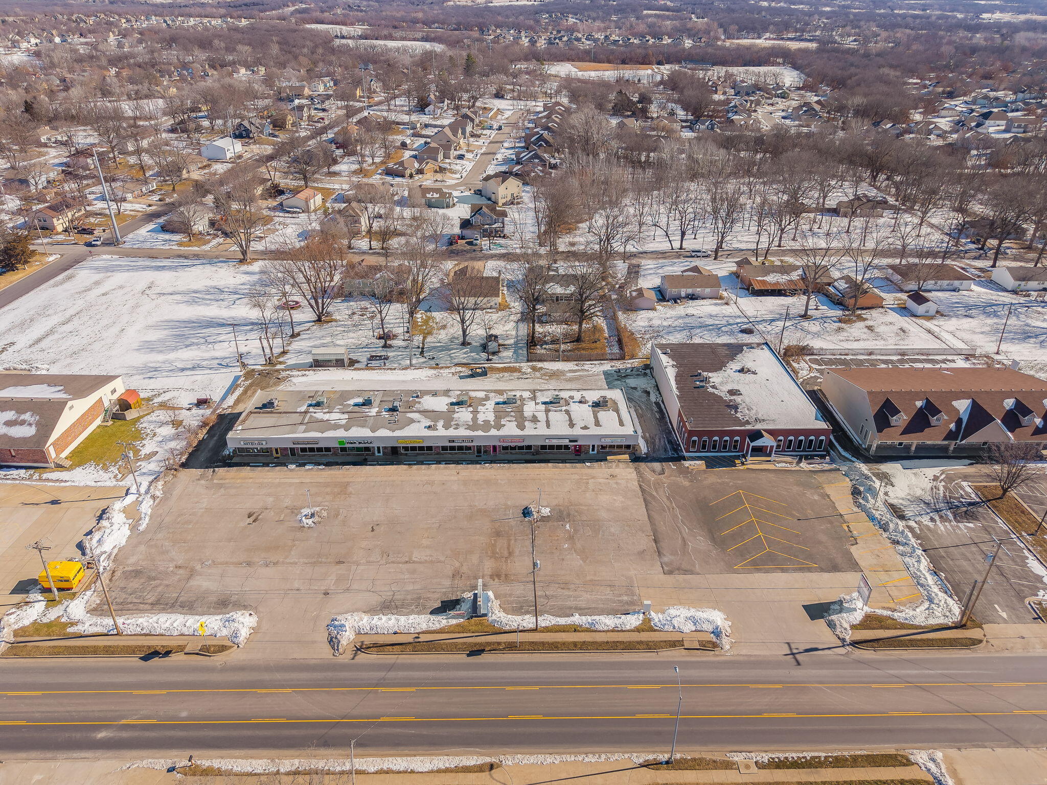 Commercial Sale for sale – 1204/1208 N 7 Highway  Pleasant Hill, MO