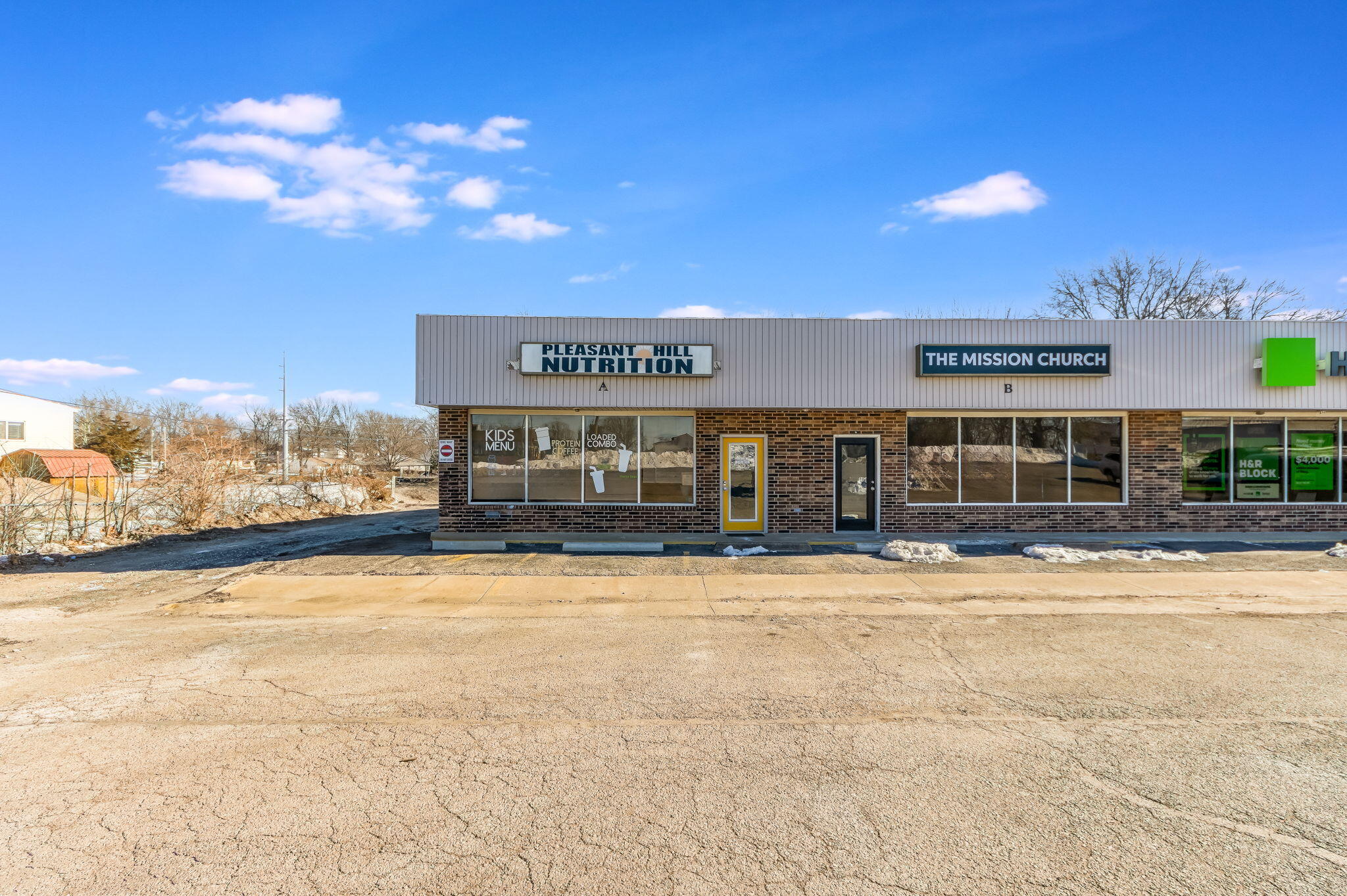 Photo 21 - Commercial Sale for sale – 1204/1208 N 7 Highway  Pleasant Hill, MO