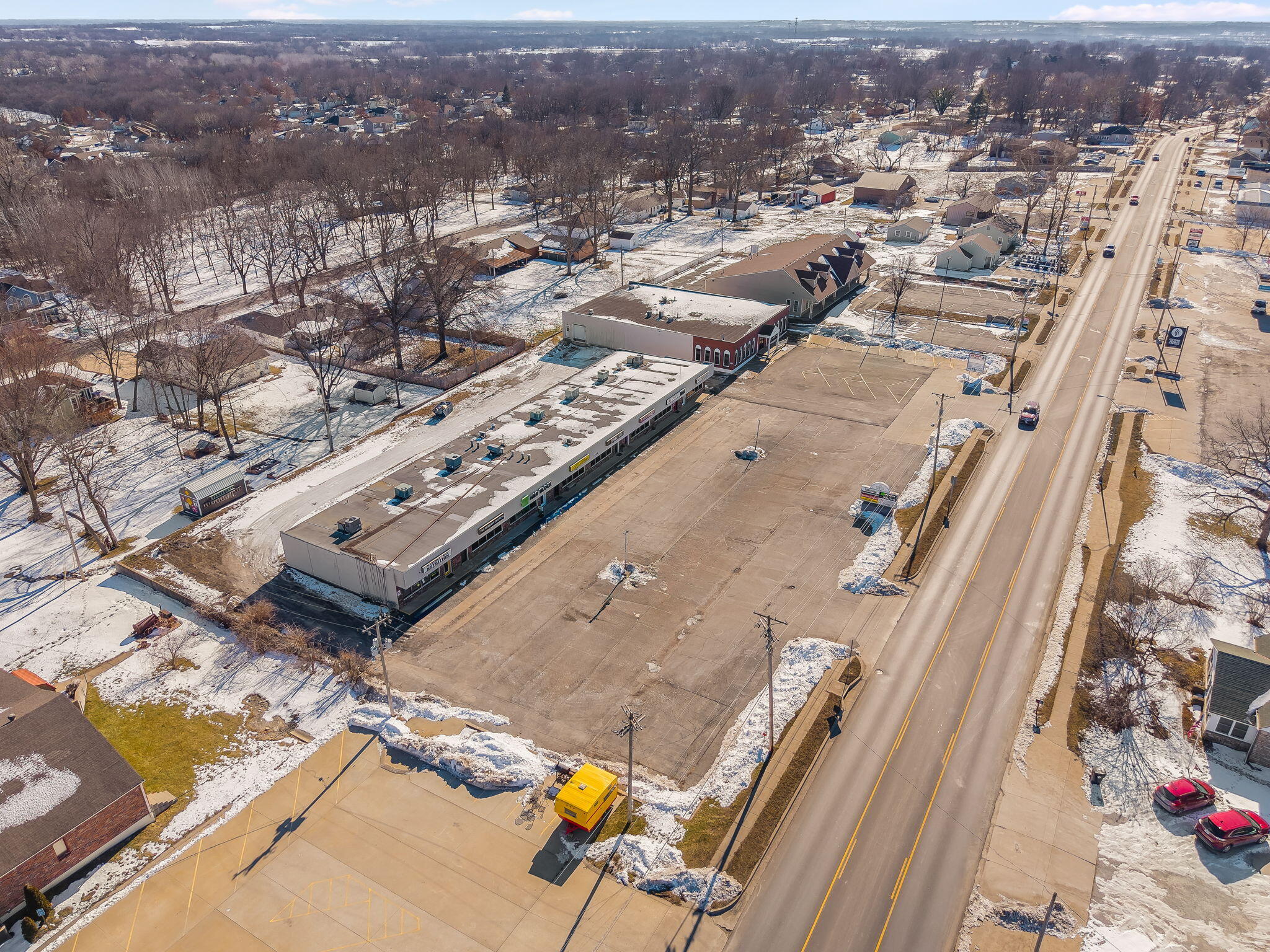 Photo 15 - Commercial Sale for sale – 1204/1208 N 7 Highway  Pleasant Hill, MO