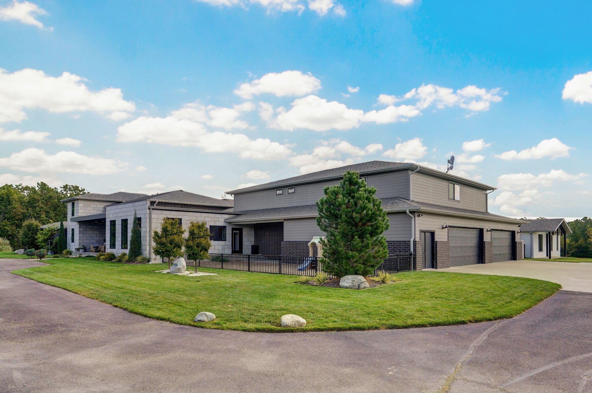 Photo 4 - Residential for sale – 1418 S Kelby Parkway  Nixa, MO